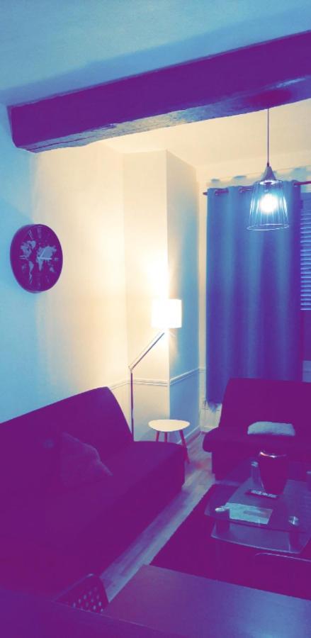 Appartement 48M2 Pour 6 Personnes Au Centre Ville Historique Avec Parking Gratuit Et Une Borne De Recharge Pour Voiture A 10 Metres Аваллон Экстерьер фото